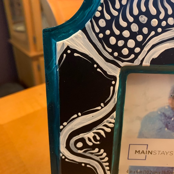 Hand painted, one of a kind picture frame. - Picture 3 of 3